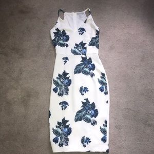 H&M White Floral Dress 👗